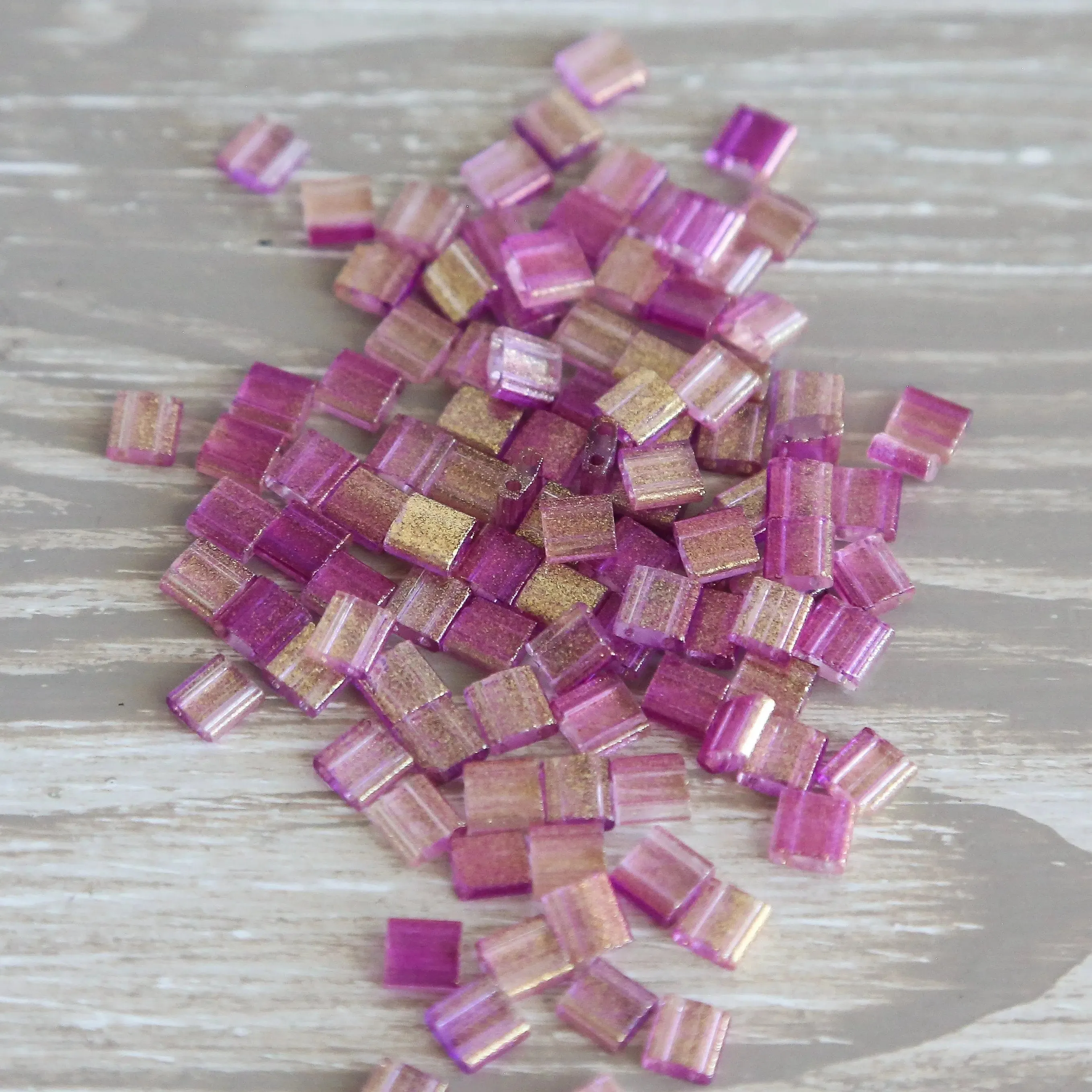 6012 - Glitter Orchid Designer Tile Beads